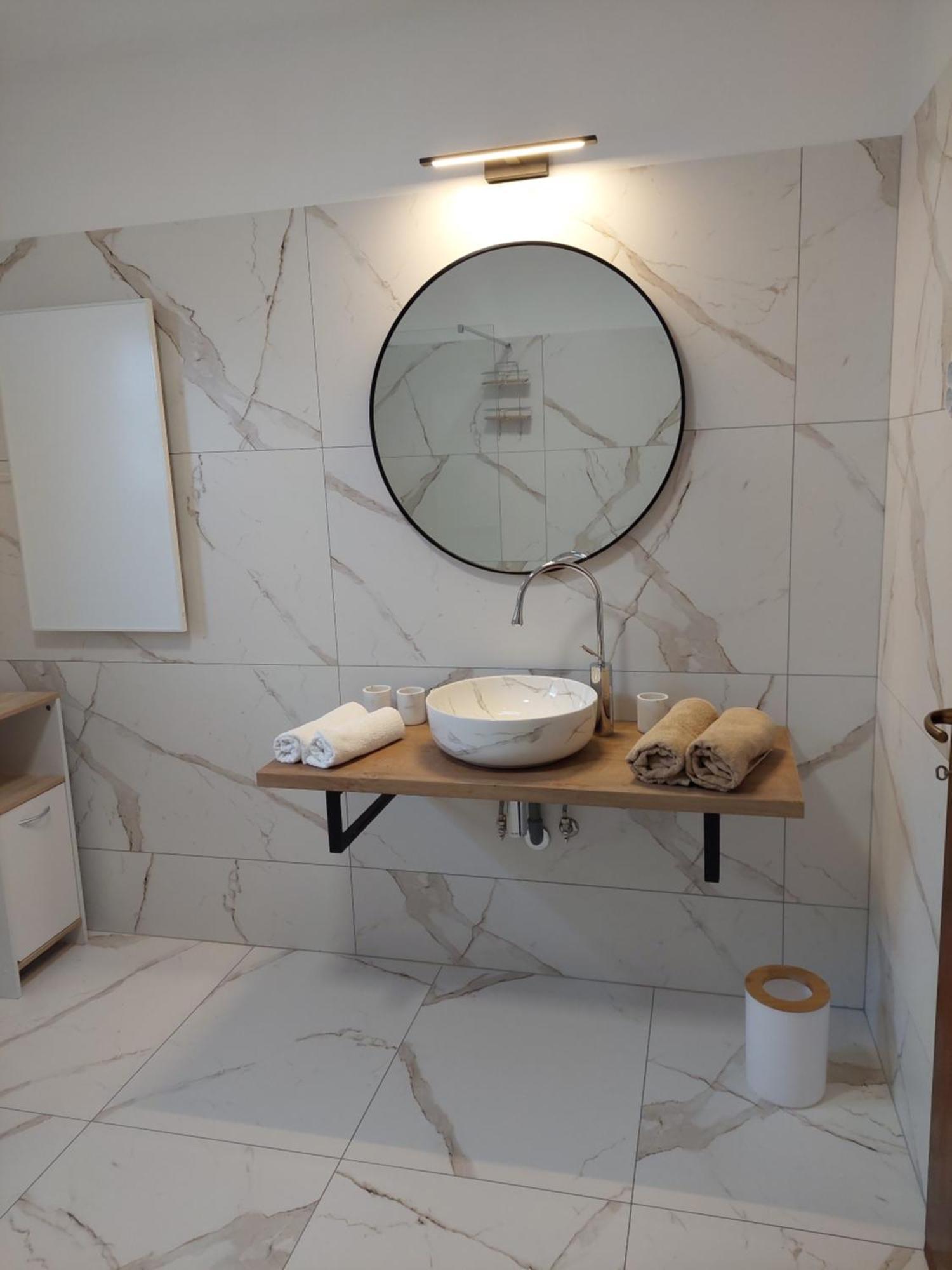 Apartman Marija II Omisalj Exterior photo
